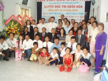 BCH_Giao_Hoi_luu_niem_cung_HT_baptit_Duc_Tin_Chau_Hoa_e