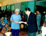 Tín Hữu Bình Định Tặng Quà Tết Cho Các Bệnh Nhân Bệnh Viện Phong