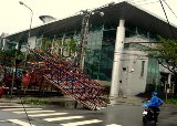 Miền Trung Việt Nam Bị Nhận Chìm Trong Cơn Bão Dữ