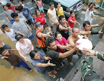christian-relief-groups-rush-to-aid-philippines-flood-victims