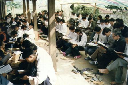 100 4a nha nguyen tin huu dao 3
