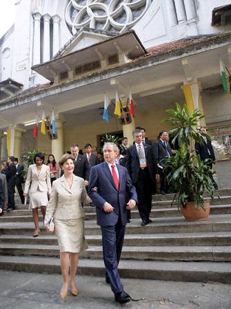 100 5 chunhat nhomvoitongthongbush
