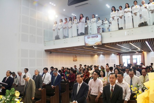 TP. HCM: Lễ Cảm tạ Chúa – Kỷ niệm 20 năm Thành lập Hội Thánh Bình Tân