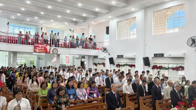 Vĩnh Long: Lễ Cảm tạ Chúa 100 năm Thành lập Hội Thánh Tin Lành Bình Đại