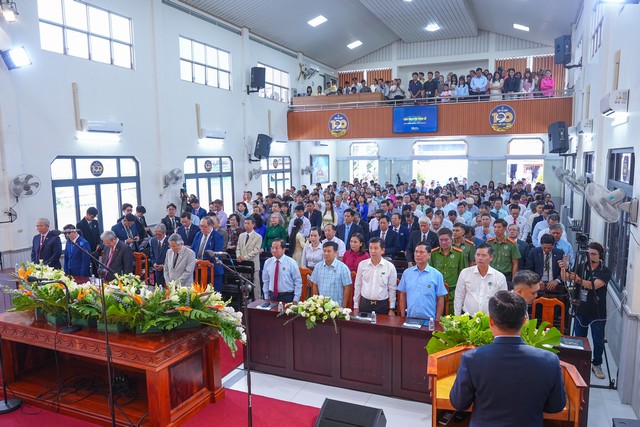 Cà Mau: Lễ Cảm tạ Chúa và Kỷ niệm 100 năm Thành lập Hội Thánh Tin Lành Cà Mau