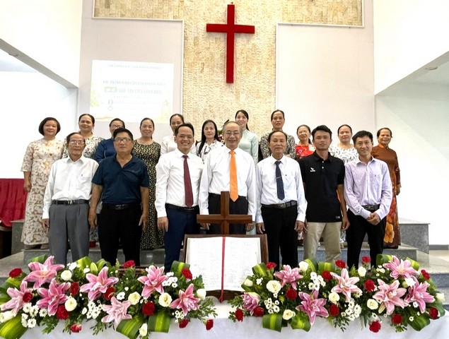 TP. Huế: Bế giảng Thánh Kinh Căn Bản – Khóa II, Năm 3