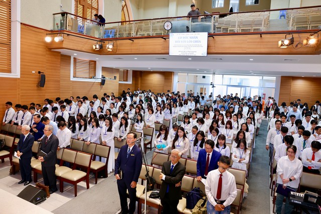 TP.HCM: Bế giảng Thánh Kinh Căn Bản  Ngắn hạn