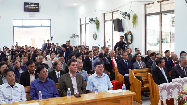 Lâm Đồng: Chi Hội Tin Lành Tô Rơ Ne vui mừng đón tân Quản nhiệm