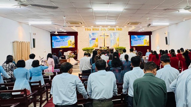 TP. HCM: Họp bạn Thanh Tráng niên tại Nhà thờ Tin Lành Tân Túc